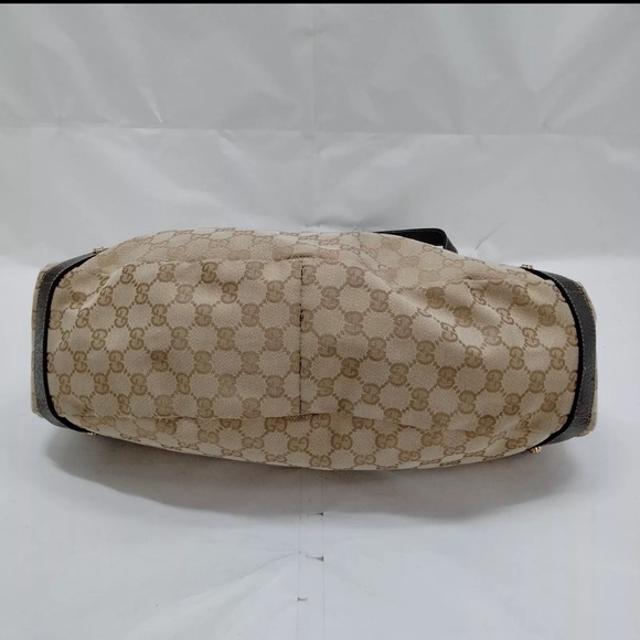 GUCCI Canvas Abbey Shoulder Bag - Picture 4 of 9